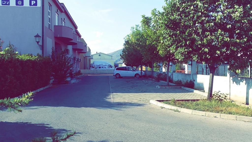Motel Aura Mostar Eksteriør bilde