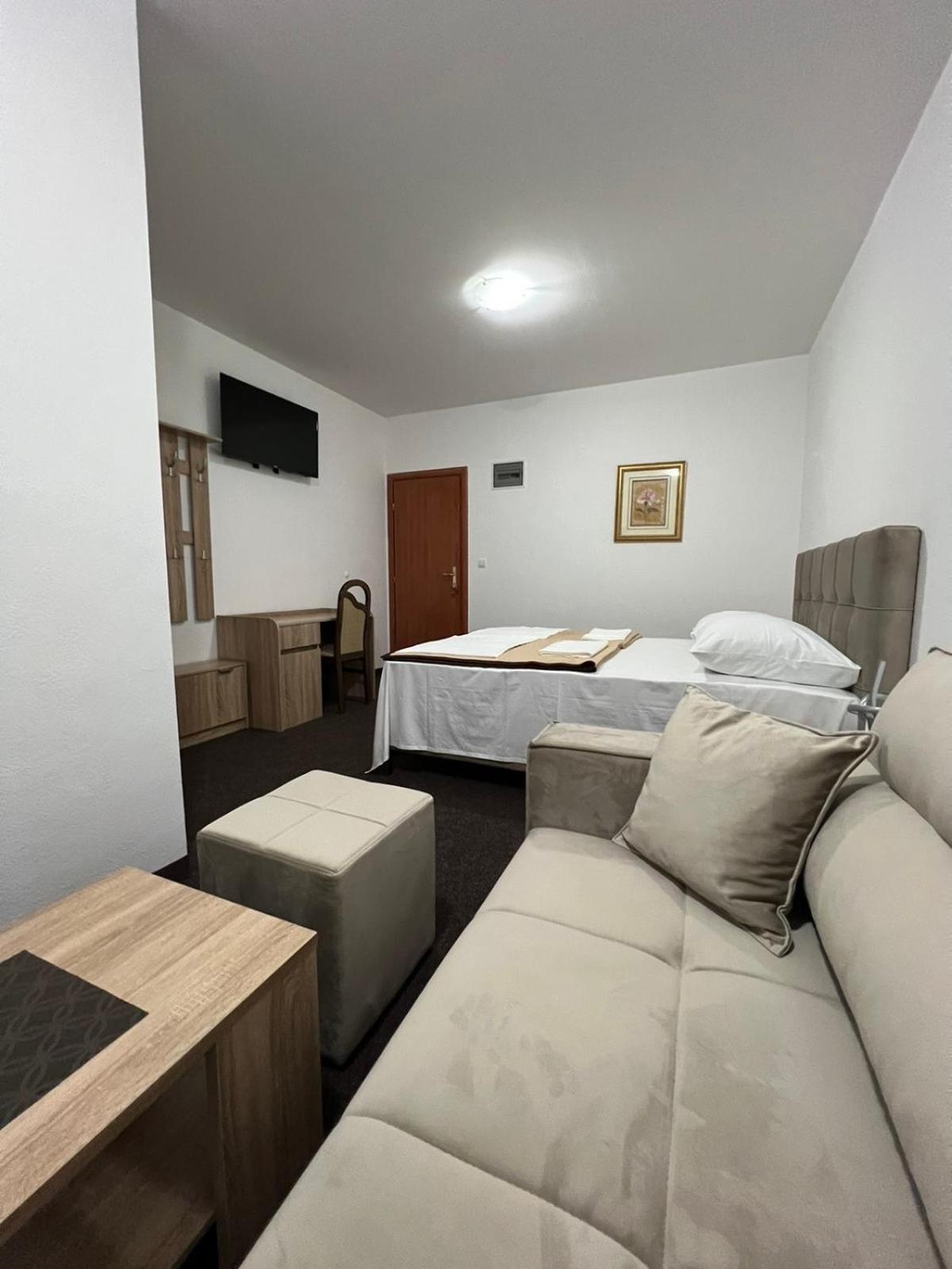Motel Aura Mostar Eksteriør bilde