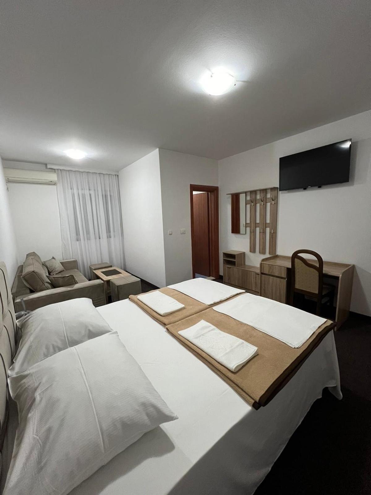Motel Aura Mostar Eksteriør bilde