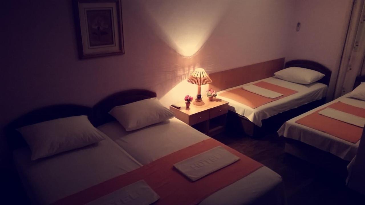 Motel Aura Mostar Eksteriør bilde
